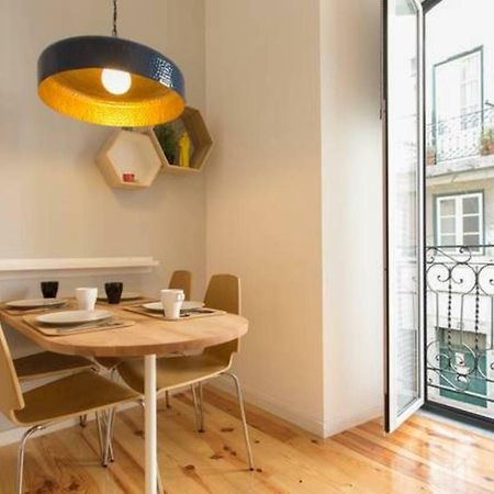 Alfama Charm Apartment ลิสบอน ภายนอก รูปภาพ